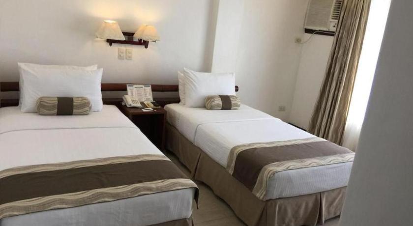 Soledad Suites Панглао Екстериор снимка