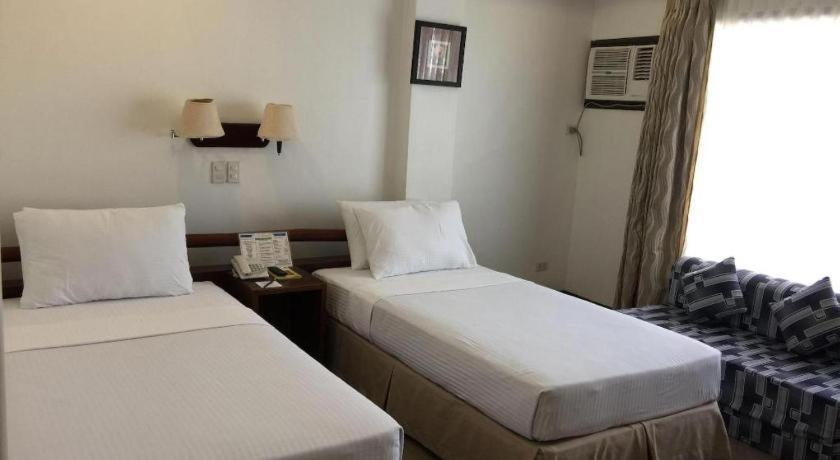 Soledad Suites Панглао Екстериор снимка