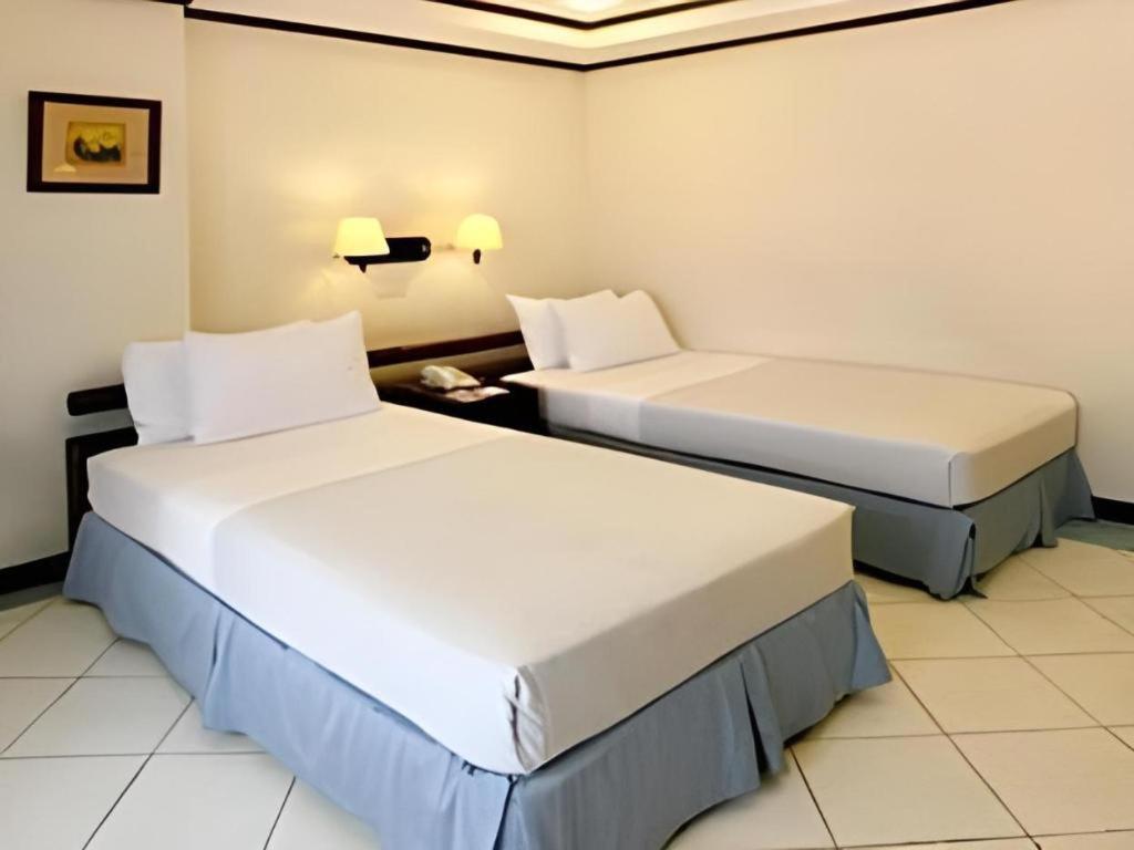 Soledad Suites Панглао Екстериор снимка